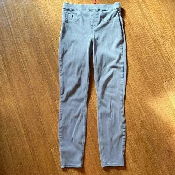 Spanx gray jeggings - skinny - size small - great condtion - back pockets - Picture 1 of 9